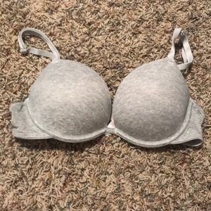 VS PINK SUPER PUSH UP BRA
